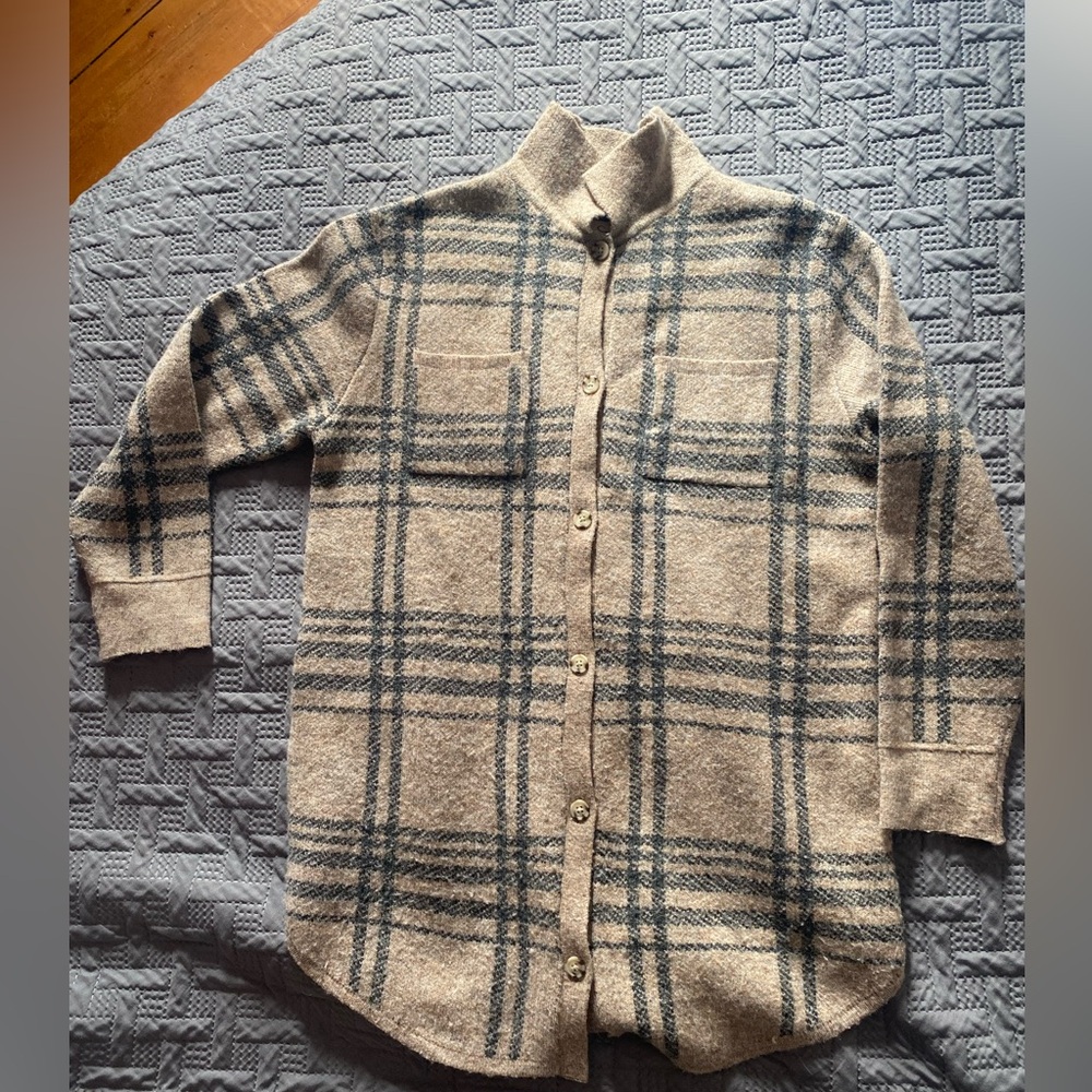 Jessica Simpson Long Wool Plaid Cardigan, tan and black. Large